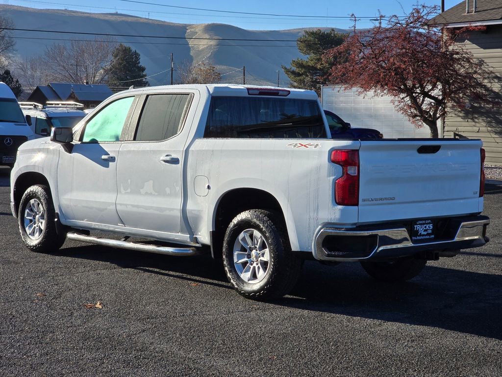 Used 2024 Chevrolet Silverado 1500 LT image 3