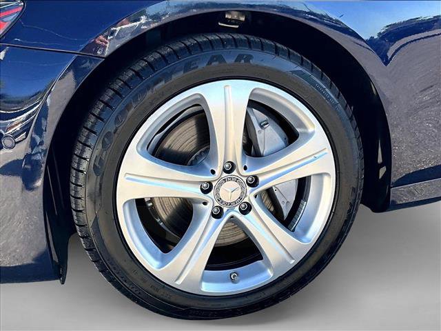 Used 2017 Mercedes-Benz E 300 4MATIC image 10