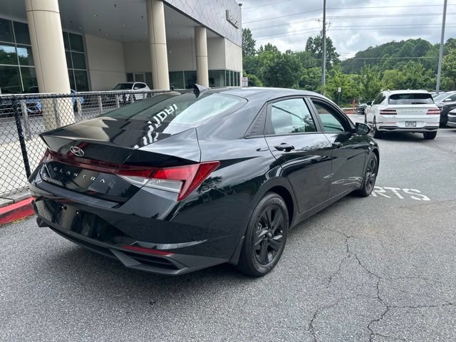 Certified 2023 Hyundai Elantra SEL FWD image 5
