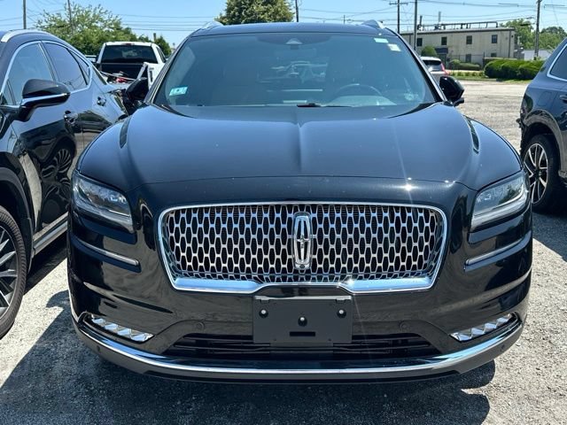 Used 2023 Lincoln Nautilus Black Label w/ Class II Trailer Tow Package AWD/4WD image 2