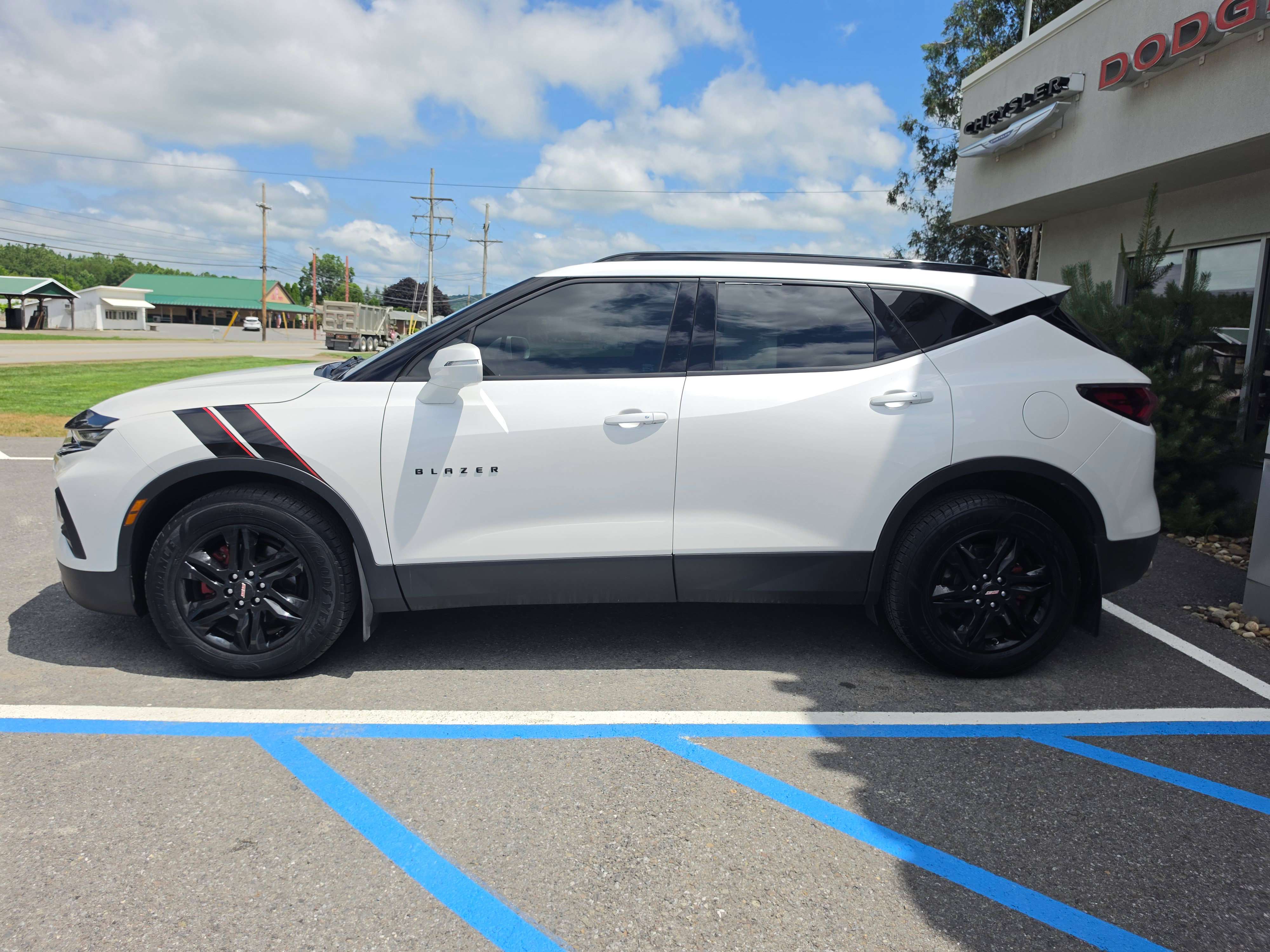 Used 2020 Chevrolet Blazer LT AWD/4WD image 7