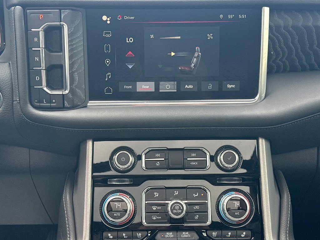 Used 2024 GMC Yukon XL Denali w/ Denali Reserve Package image 14