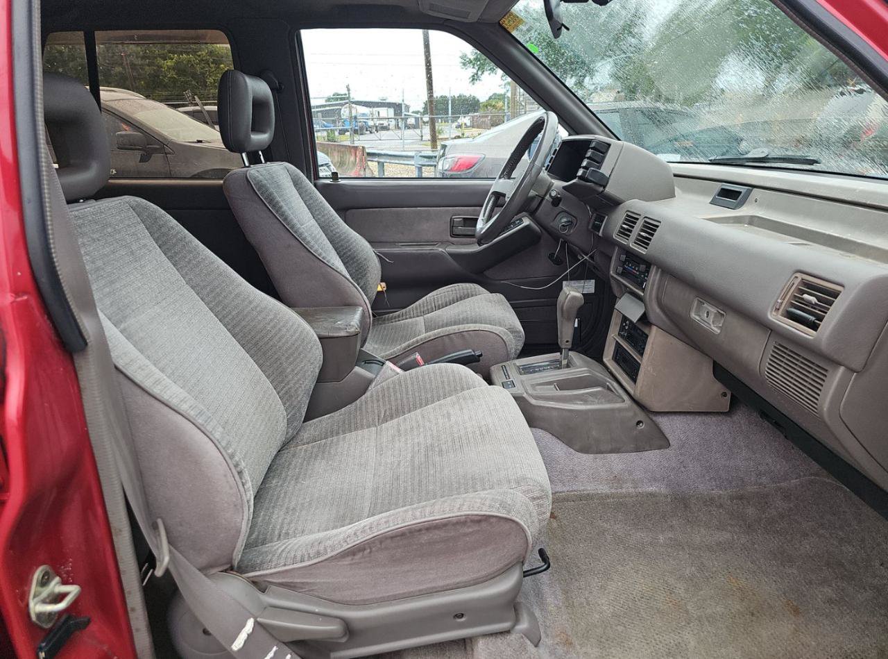 Used 1994 Isuzu Rodeo LS RWD image 11