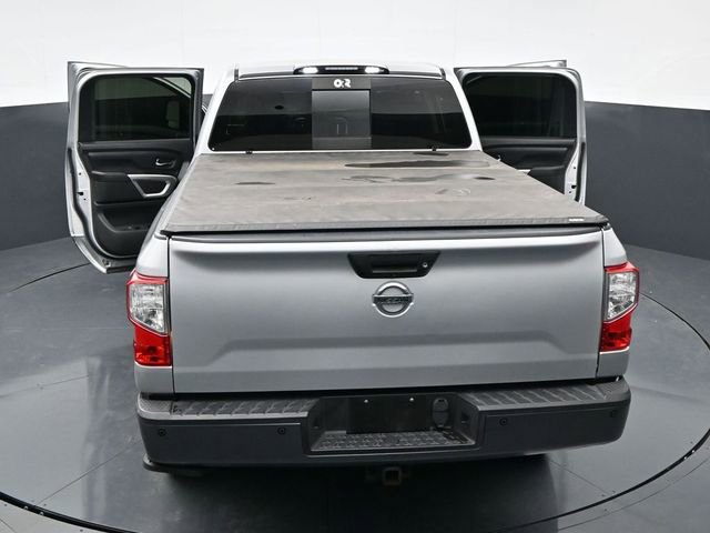Used 2018 Nissan Titan PRO-4X w/ Pro-4x Convenience Package AWD/4WD image 46