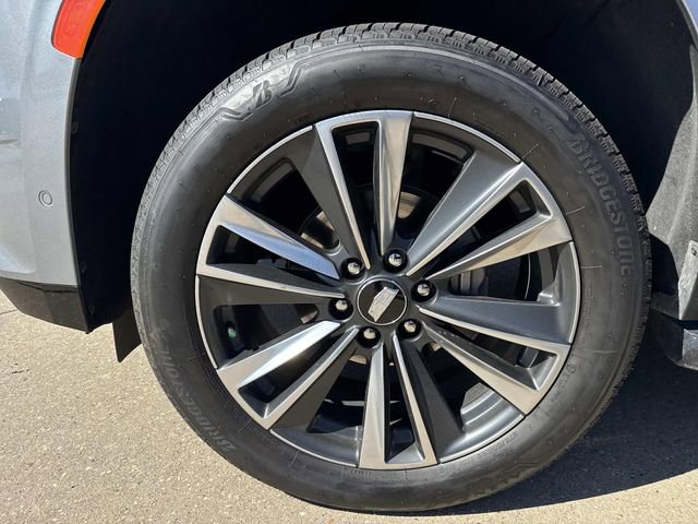 Used 2023 Cadillac Escalade Sport w/ LPO, ONYX Package image 7