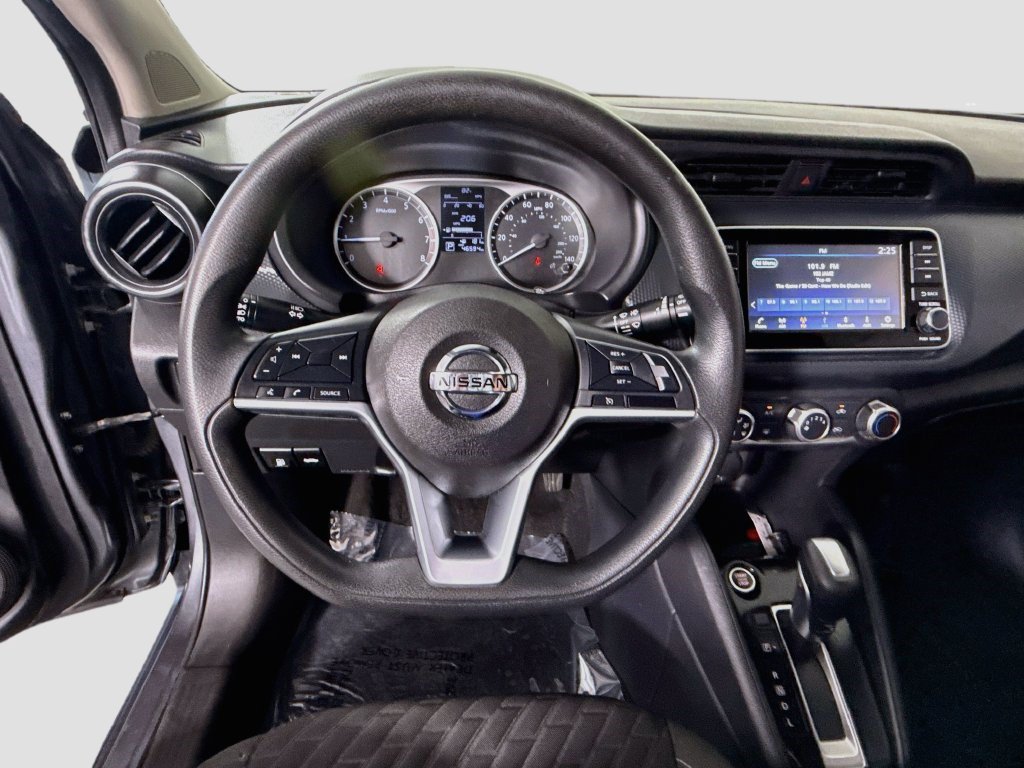 Used 2021 Nissan Kicks S FWD image 12