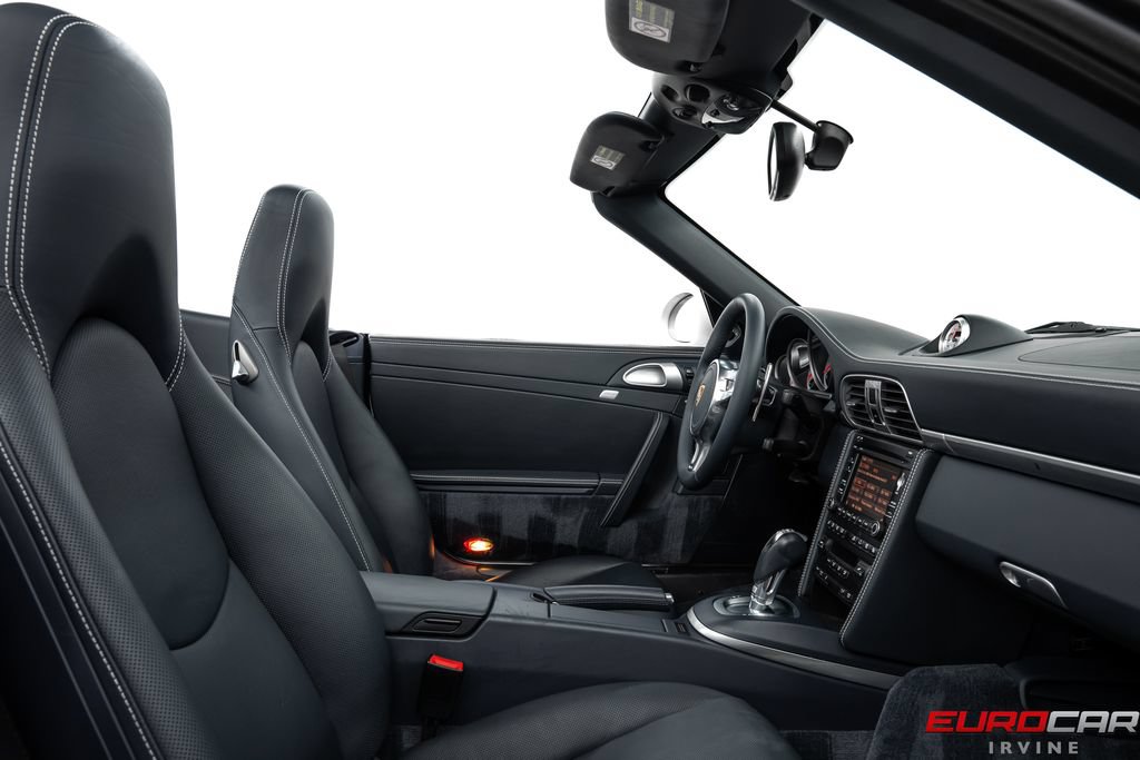 Used 2010 Porsche 911 Turbo AWD/4WD image 40