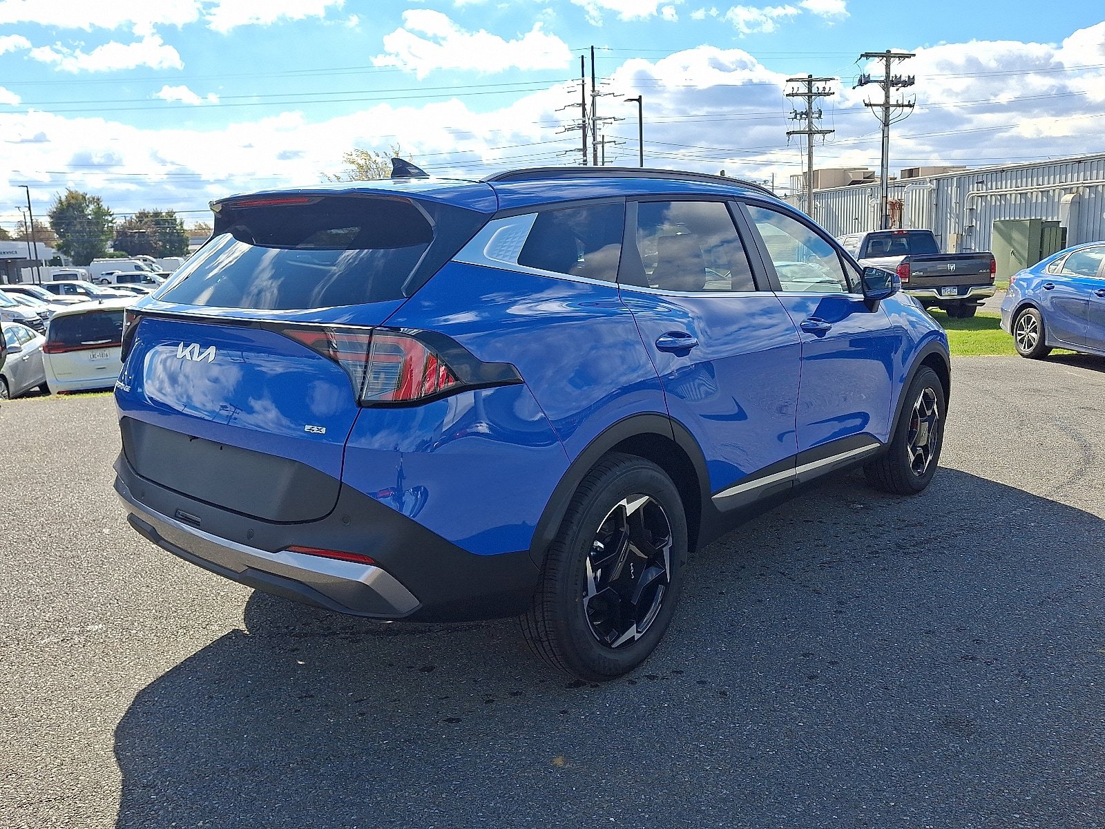 New 2026 Kia Sportage EX w/ EX Panorama Roof Package AWD/4WD image 3