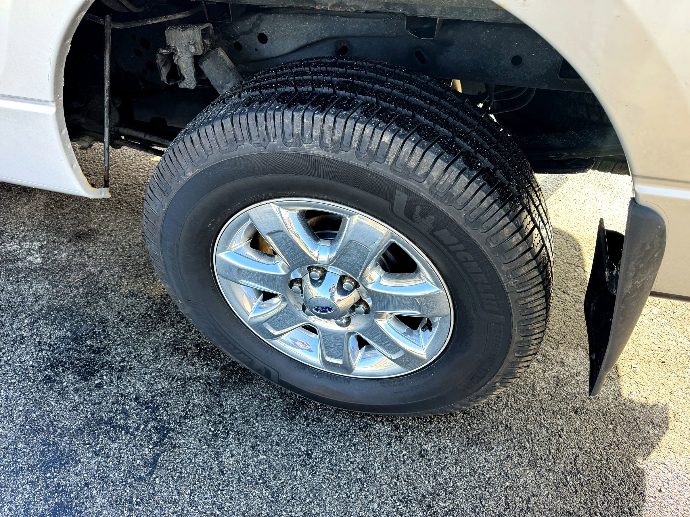 Used 2014 Ford F150 XLT w/ Equipment Group 302A Luxury image 22