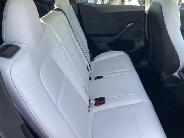 Used 2024 Tesla Model Y Long Range image 35