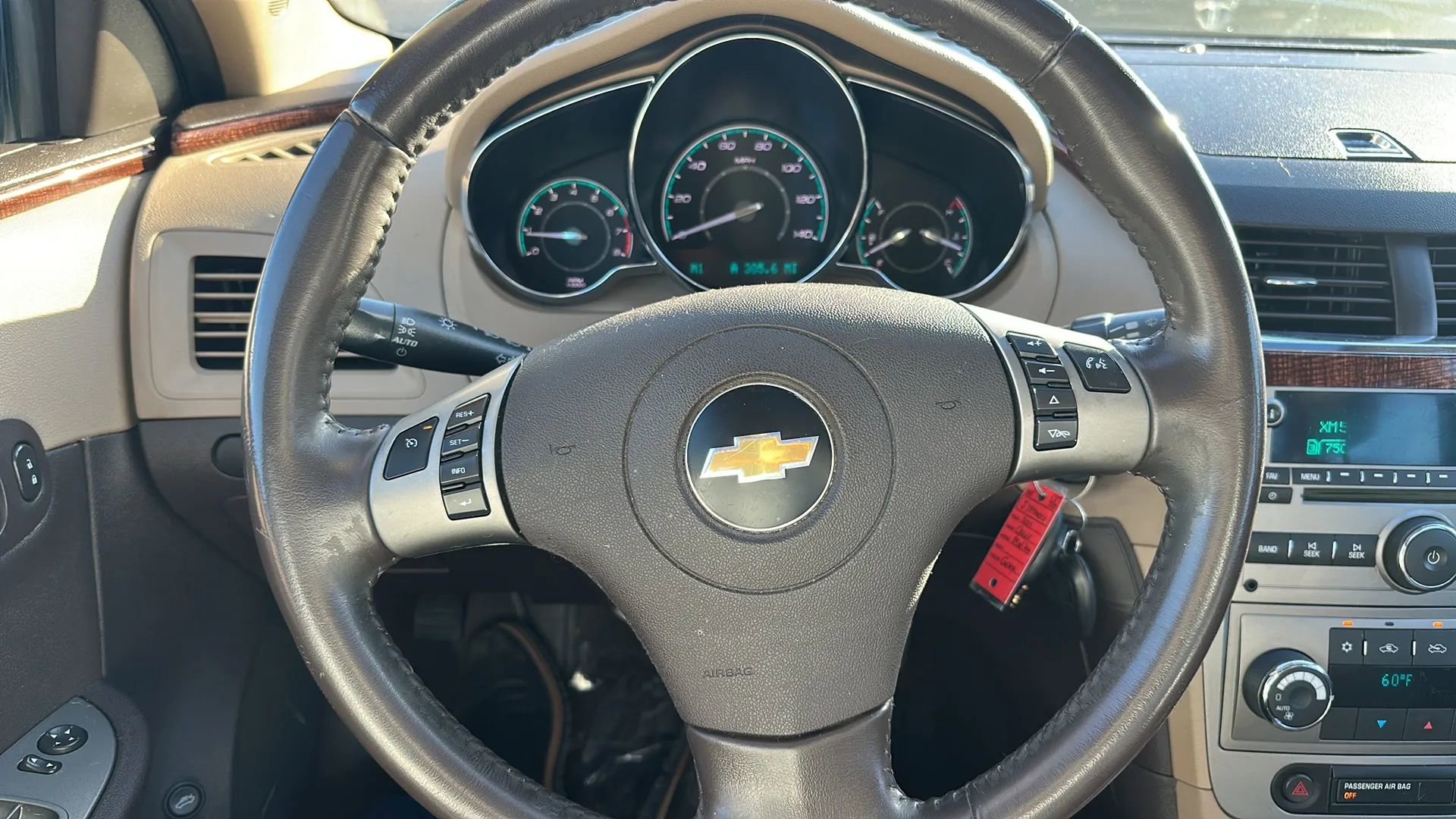 Used 2011 Chevrolet Malibu LTZ FWD image 16