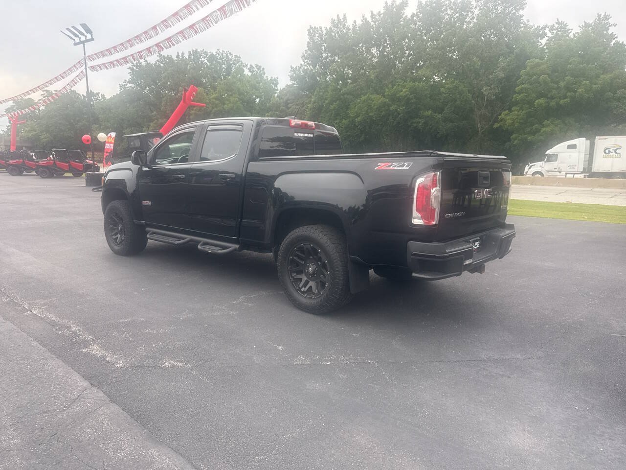 Used 2017 GMC Canyon SLE w/ All Terrain X Package AWD/4WD image 11