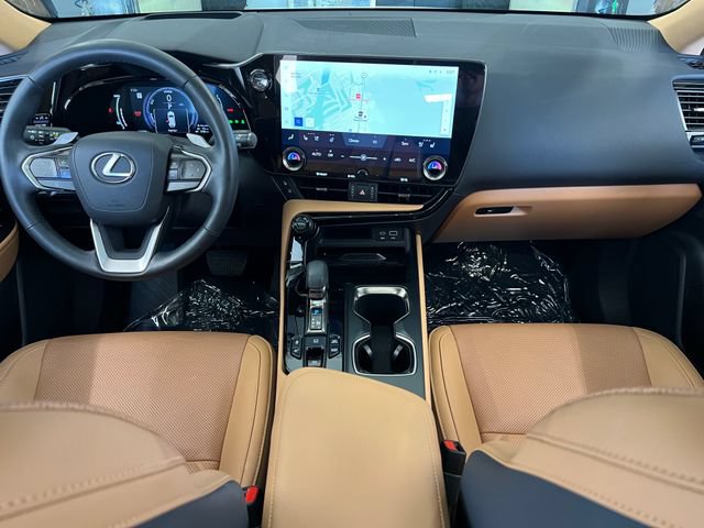 Used 2025 Lexus NX 450h+ AWD w/ Accessory Package (Z2) image 37