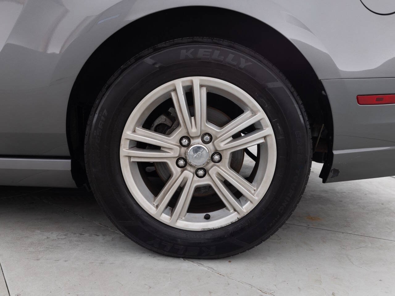 Used 2014 Ford Mustang Coupe RWD image 20