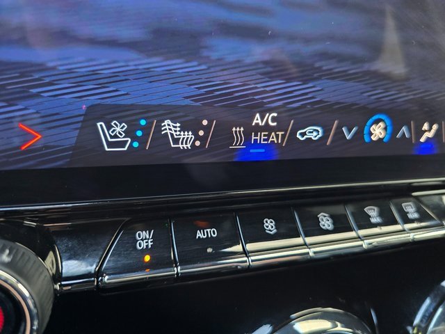 Used 2024 Chevrolet Blazer EV RS image 49