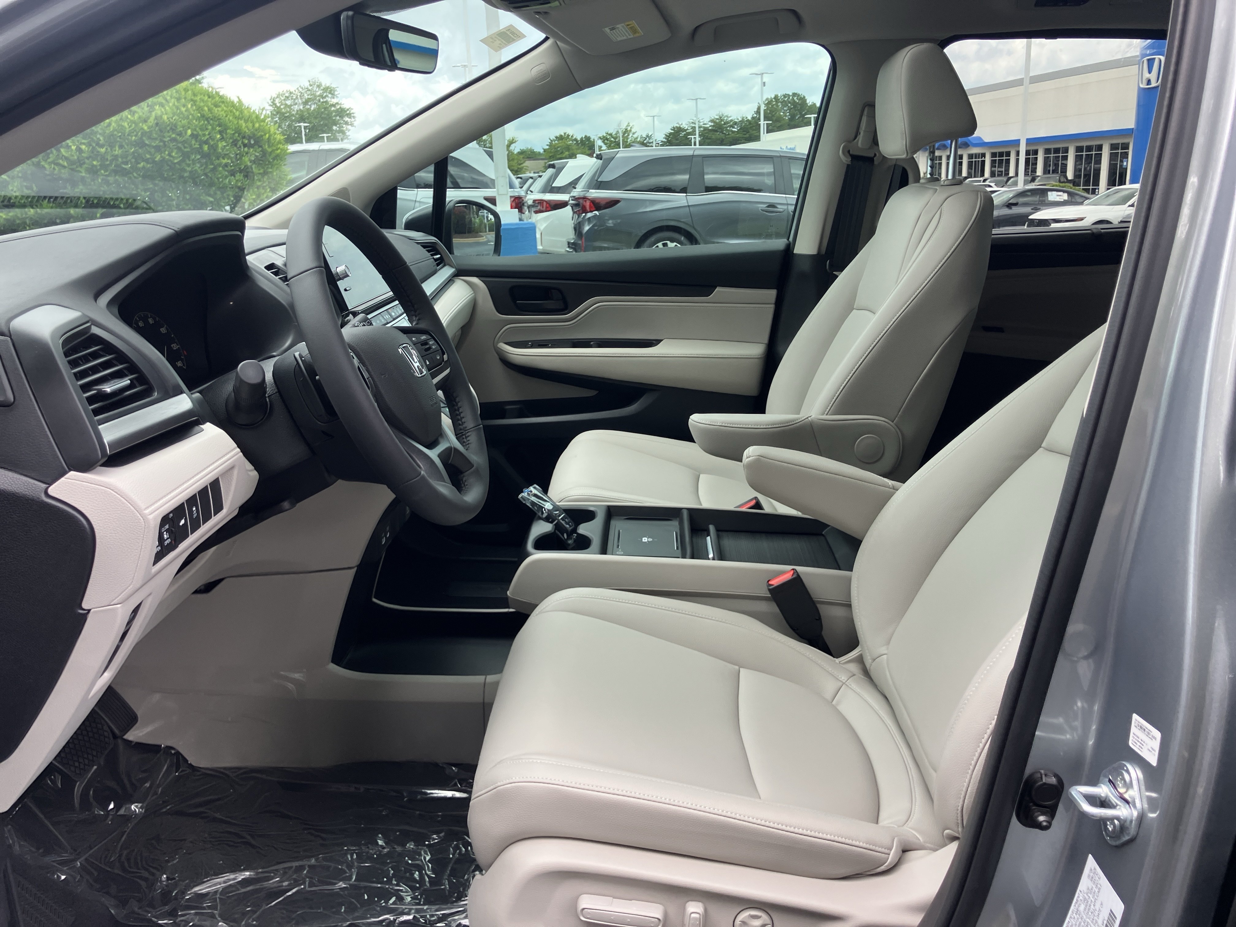 New 2026 Honda Odyssey EX-L image 15