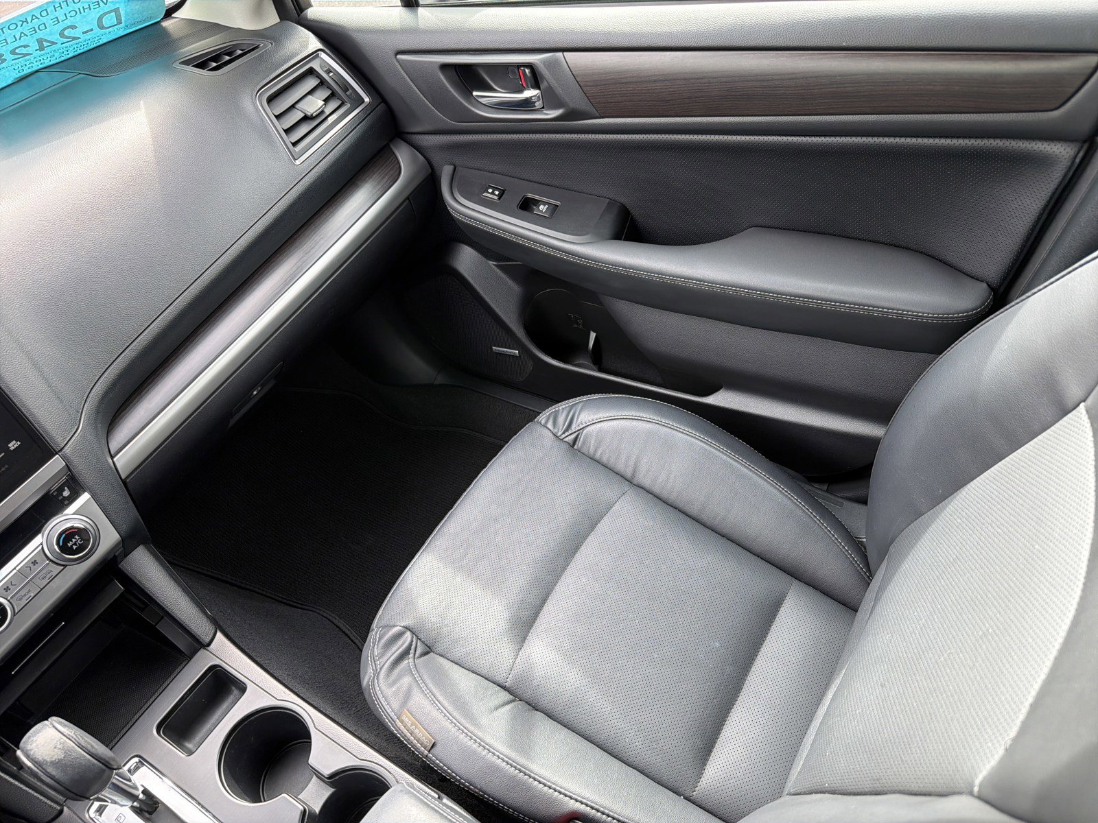 Used 2017 Subaru Legacy 3.6R Limited image 11