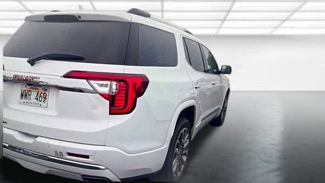 Used 2023 GMC Acadia Denali FWD image 2