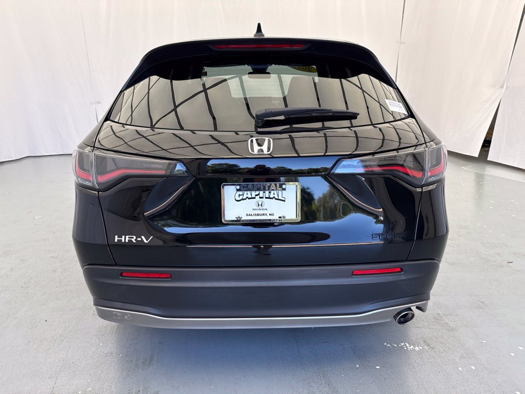 Used 2025 Honda HR-V Sport image 7