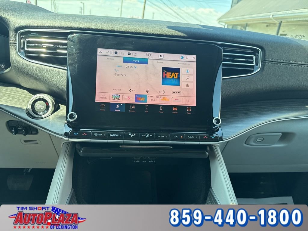 Used 2023 Jeep Wagoneer Series III w/ Convenience Group I image 4