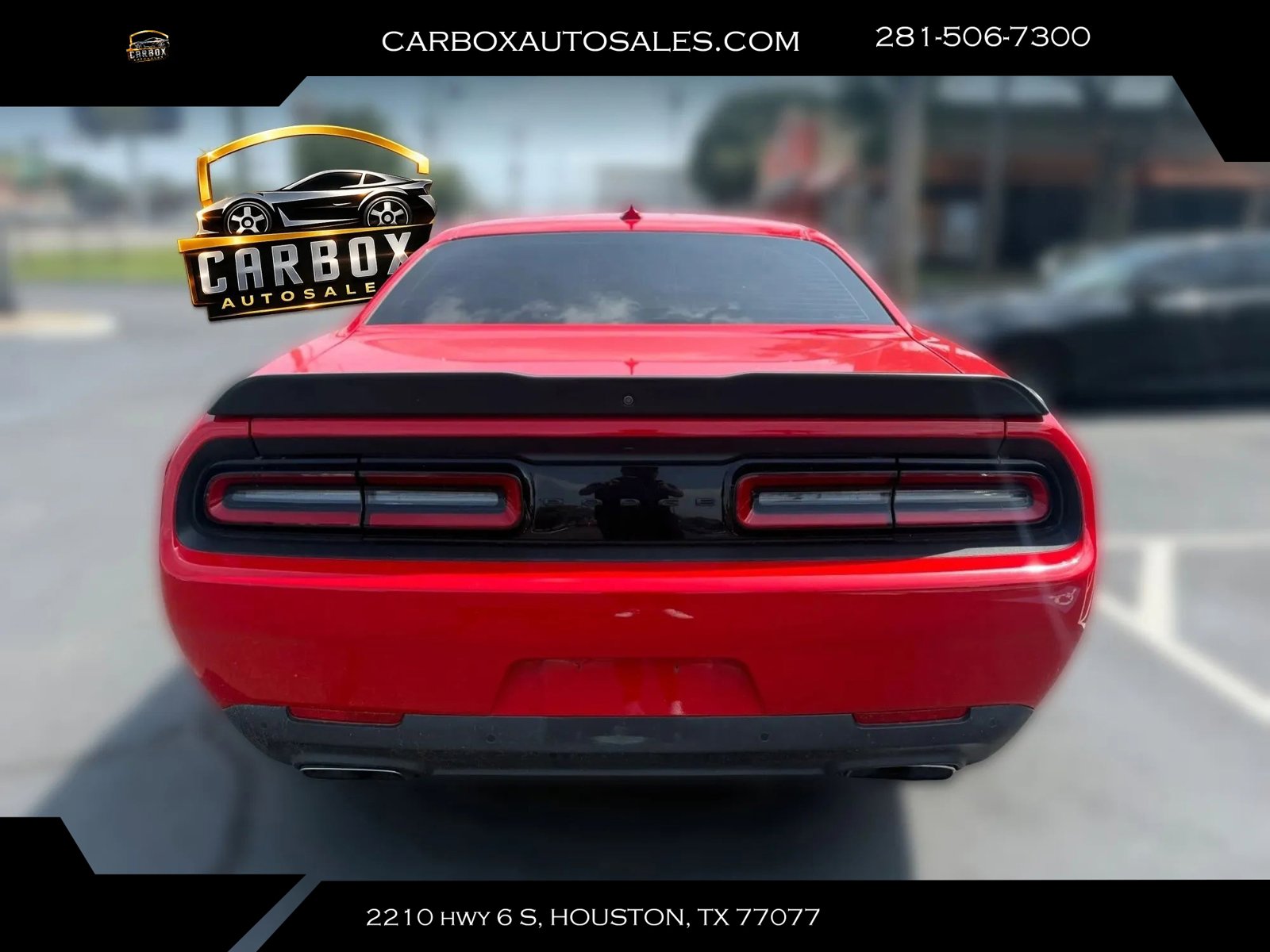 Used 2022 Dodge Challenger R/T w/ Blacktop Package RWD image 3
