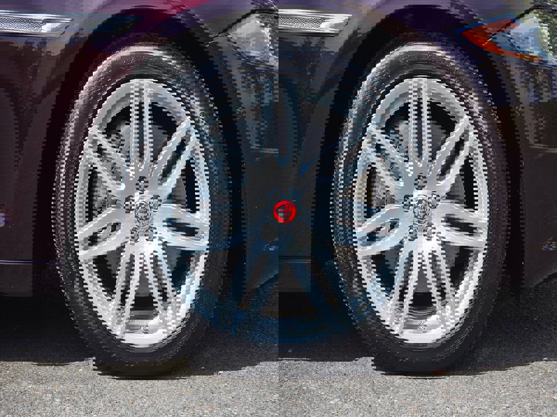 Used 2018 Jaguar XJ L Portfolio image 41