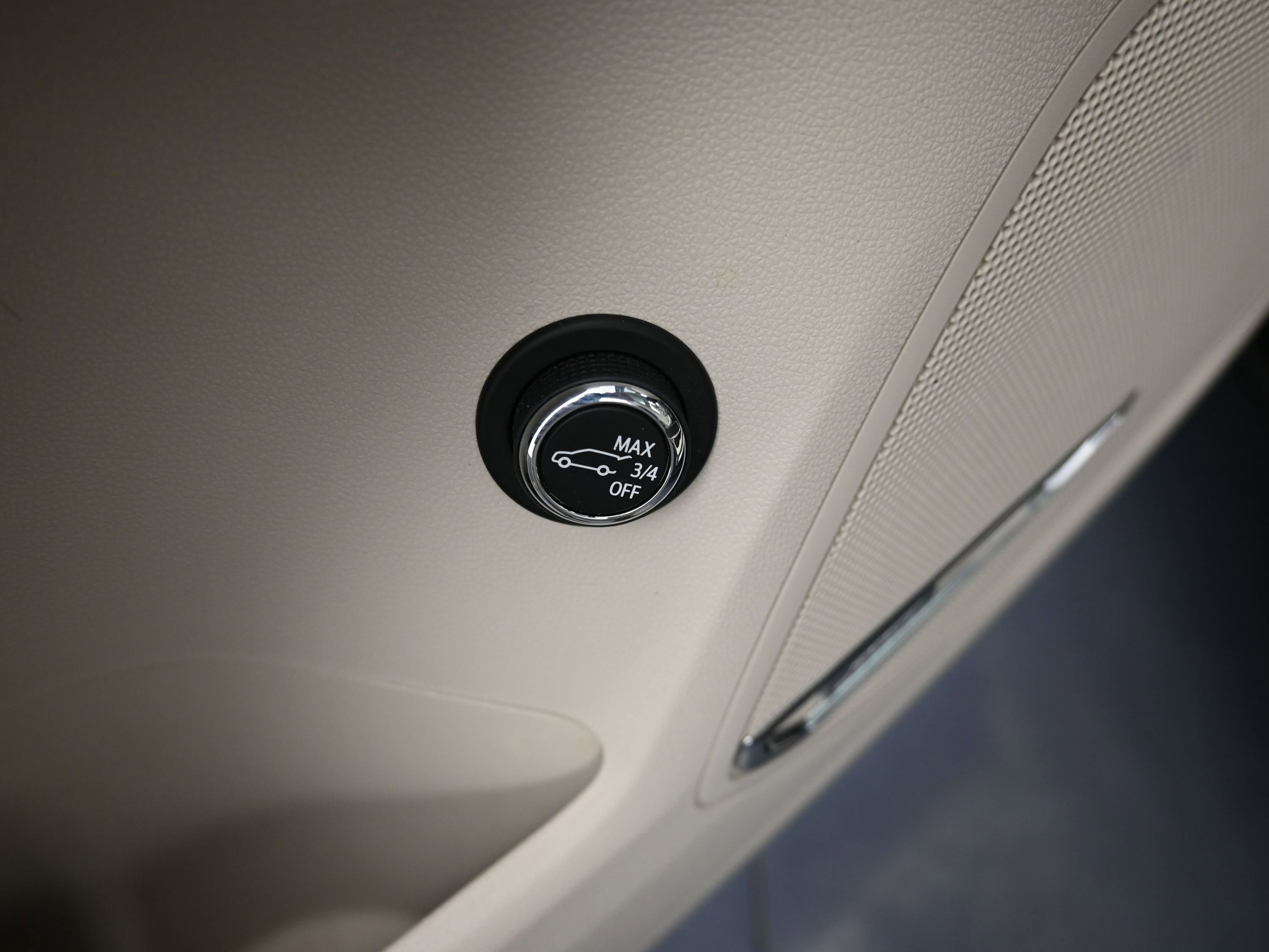 Used 2023 Buick Envision Avenir image 8