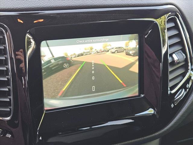 Used 2019 Jeep Compass Latitude FWD image 15
