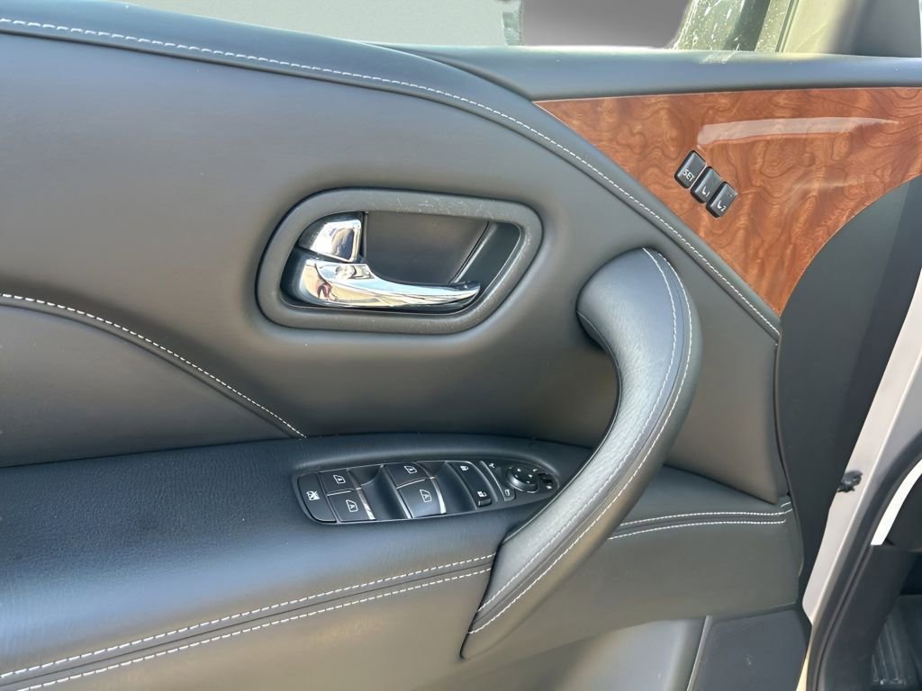 Used 2018 INFINITI QX80 4WD w/ Driver Assistance Package image 25