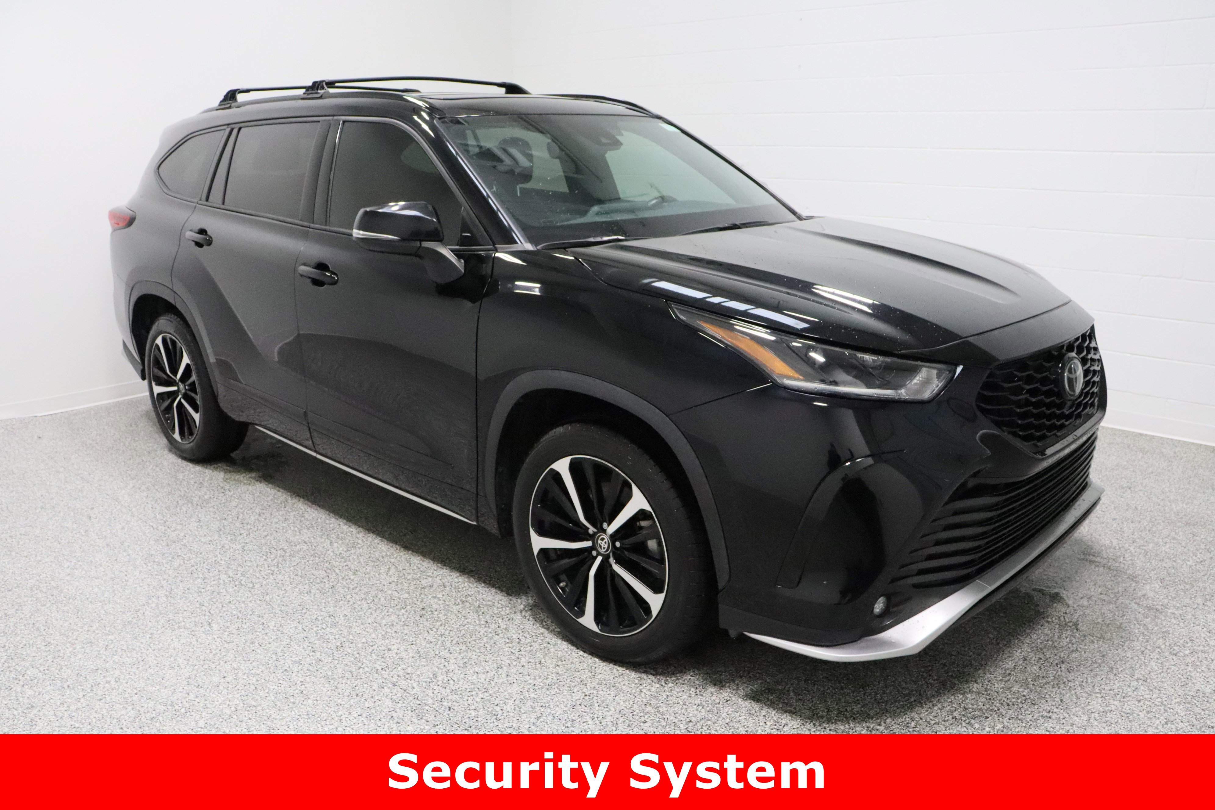 Used 2022 Toyota Highlander XSE image 4