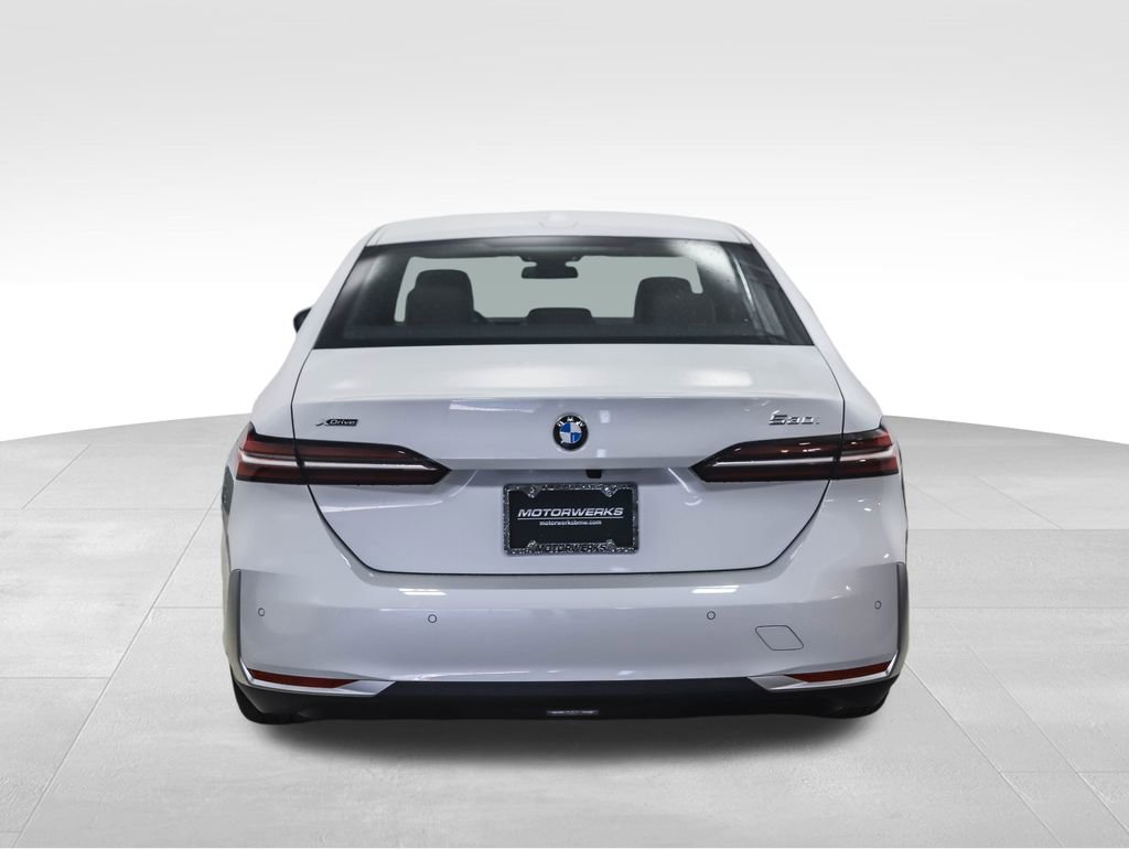 Certified 2025 BMW 530i xDrive w/ Premium Package image 4