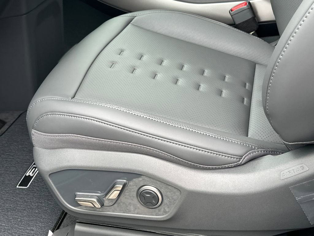 New 2026 Kia EV9 Wind image 25