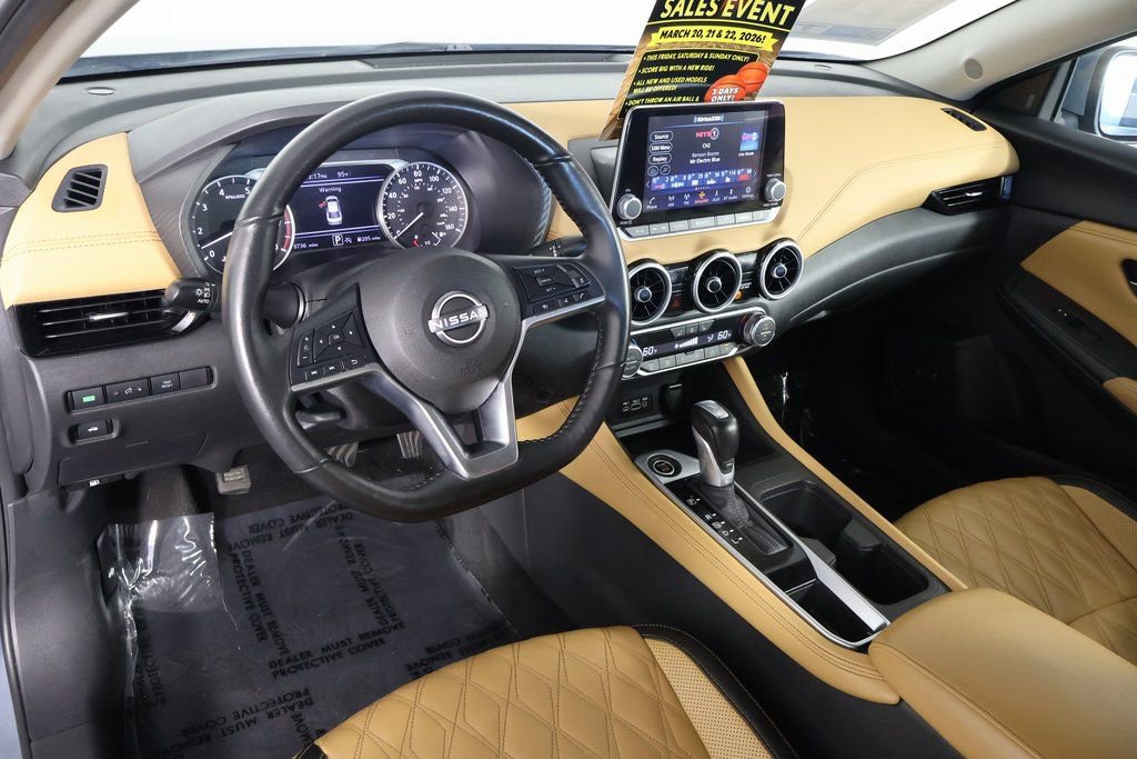 Used 2025 Nissan Sentra SV w/ SV Premium Package image 7