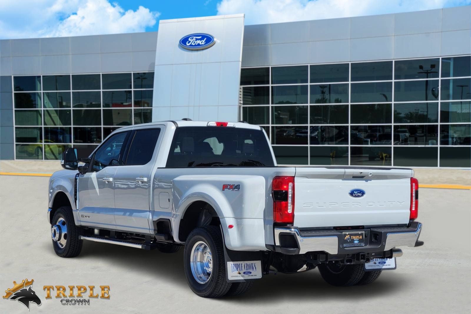 New 2026 Ford F350 XLT w/ XLT Premium Package AWD/4WD image 4