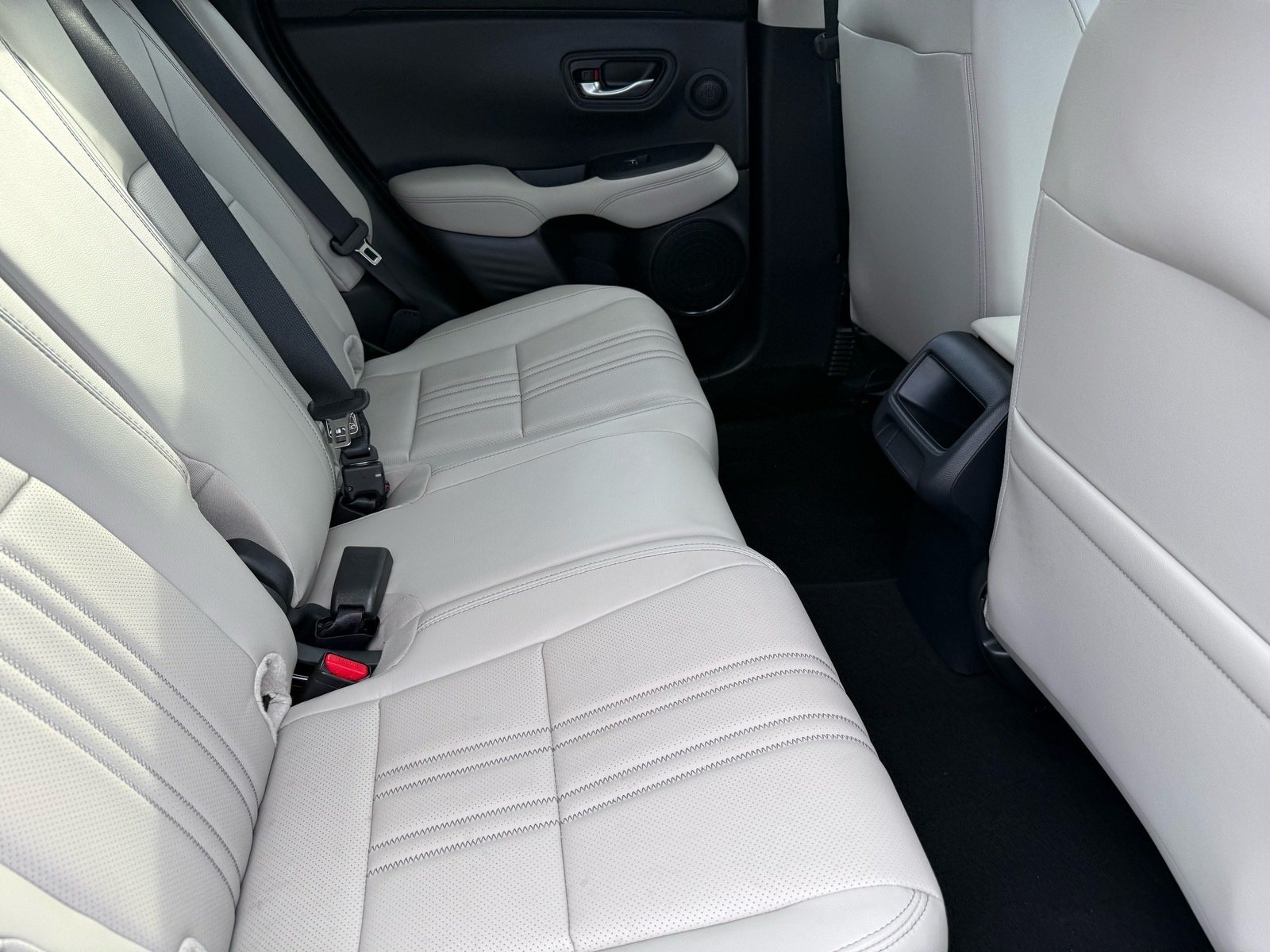 Certified 2027 Honda HR-V EX-L image 30