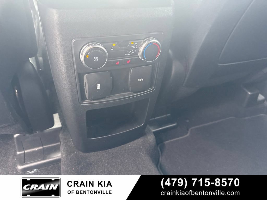 Used 2020 Ford Explorer XLT w/ Equipment Group 202A AWD/4WD image 22