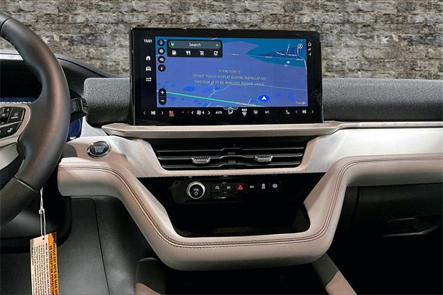 New 2026 Ford Explorer Active w/ Active Comfort Package image 6