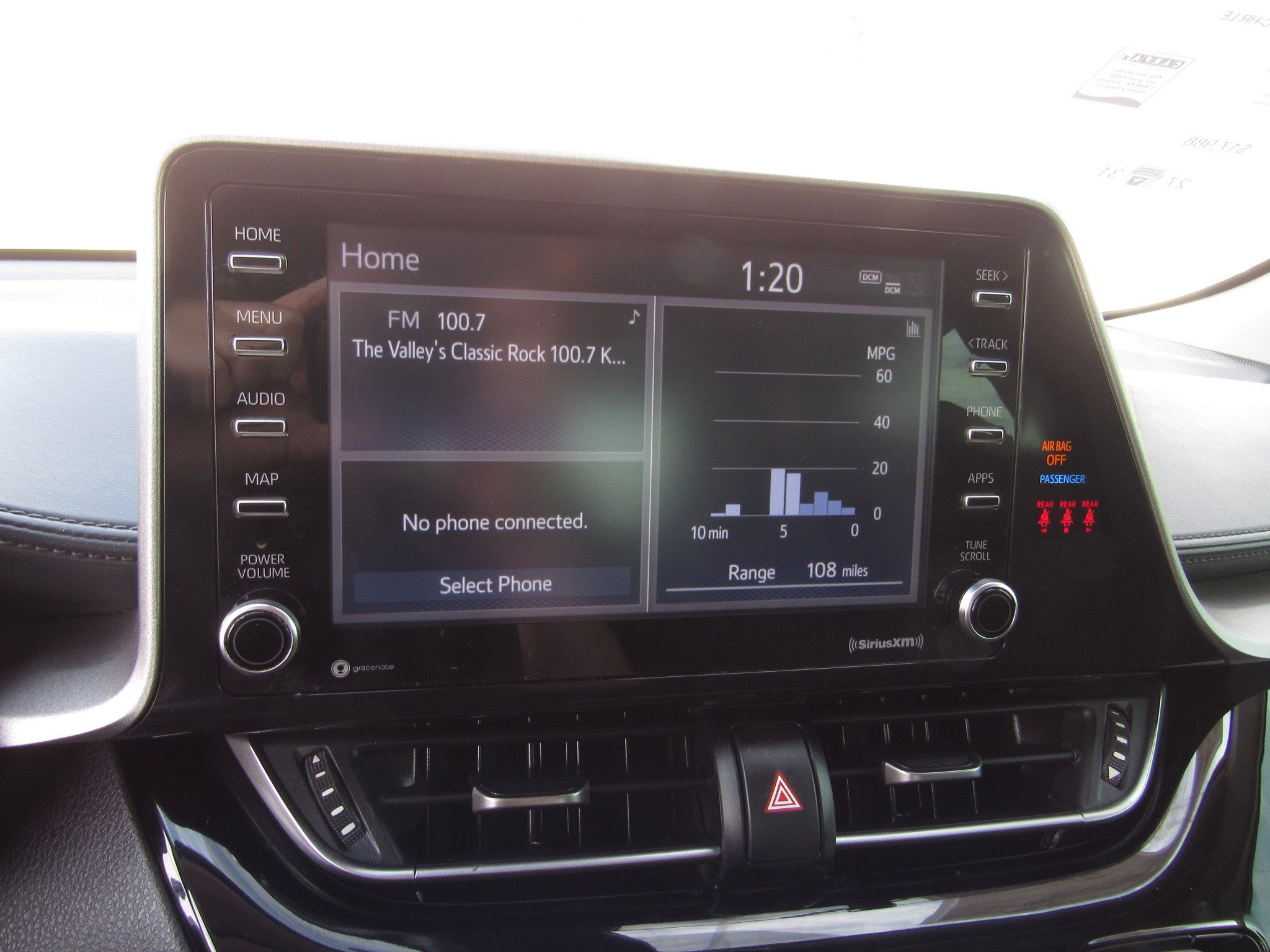 Used 2020 Toyota C-HR LE image 17