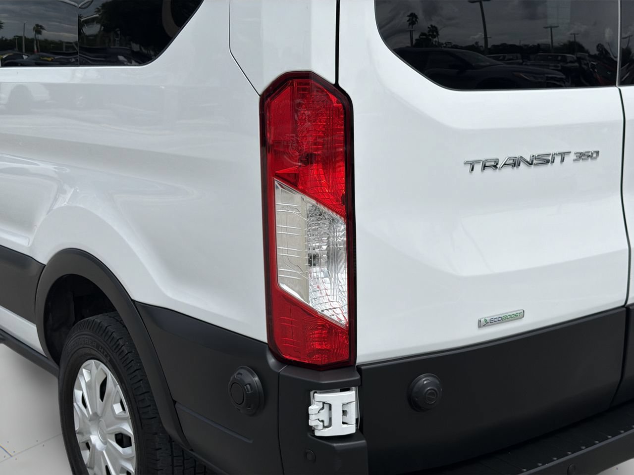 Used 2024 Ford Transit 350 XLT RWD image 7