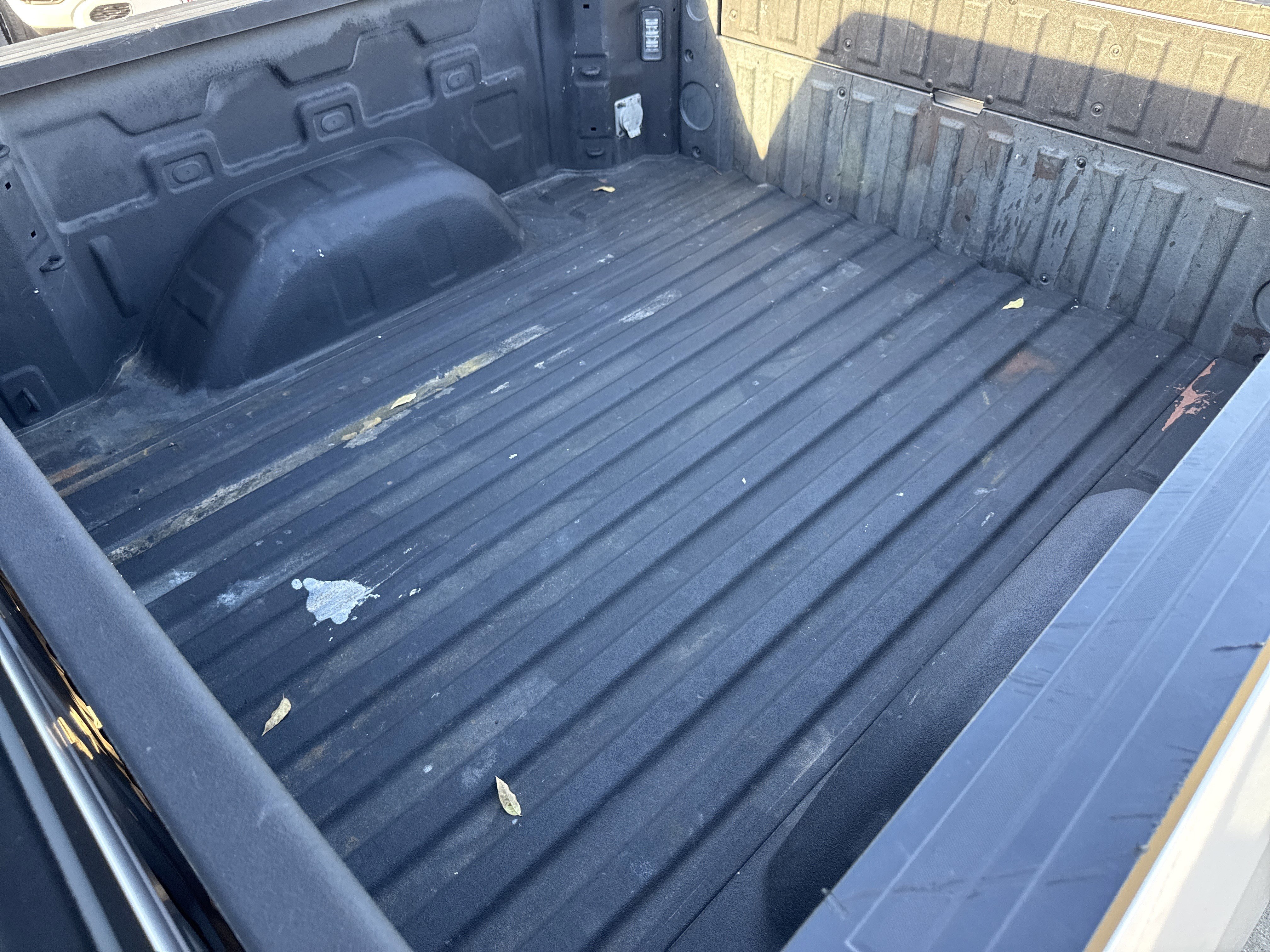 Used 2024 Chevrolet Silverado 1500 High Country w/ Technology Package image 30