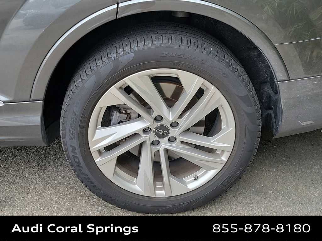 Certified 2023 Audi Q7 3.0T Premium image 23