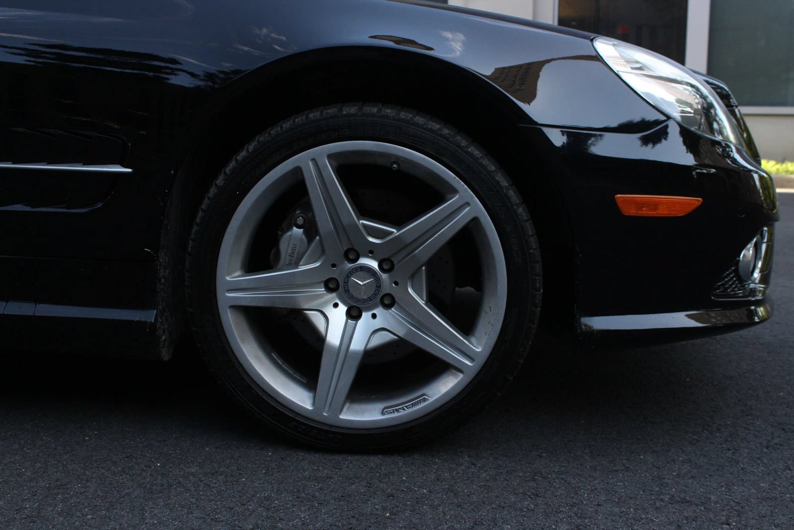 Used 2011 Mercedes-Benz SL 550 image 6