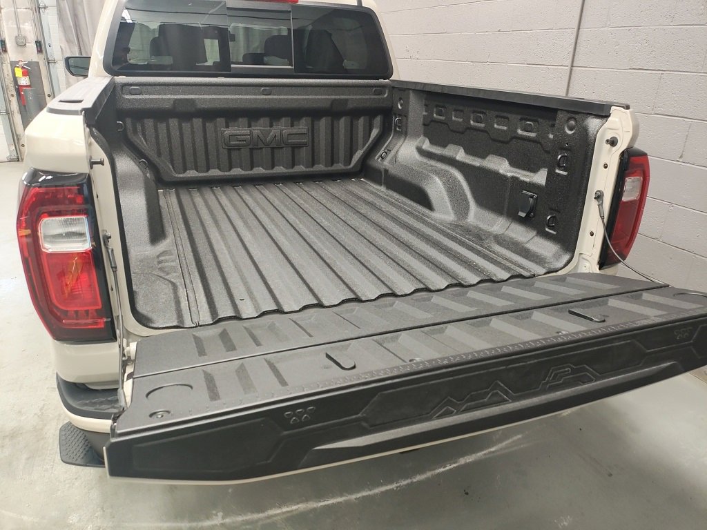 New 2026 GMC Canyon AT4 w/ Technology Plus Package image 20