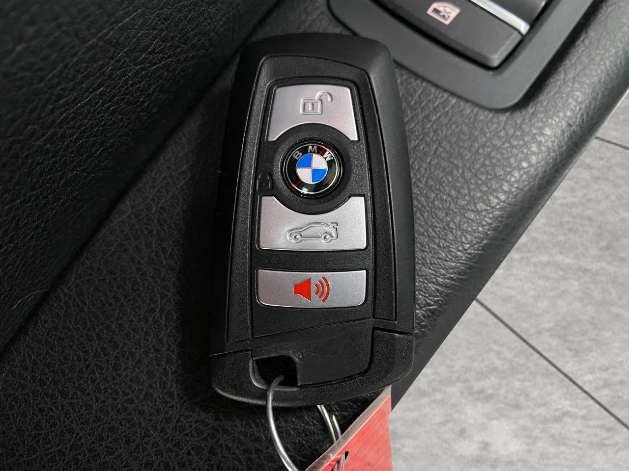 Used 2017 BMW 320i xDrive Sedan image 30