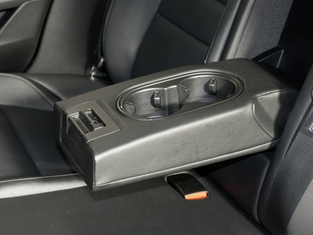 Certified 2021 Porsche Taycan 4S AWD/4WD image 38