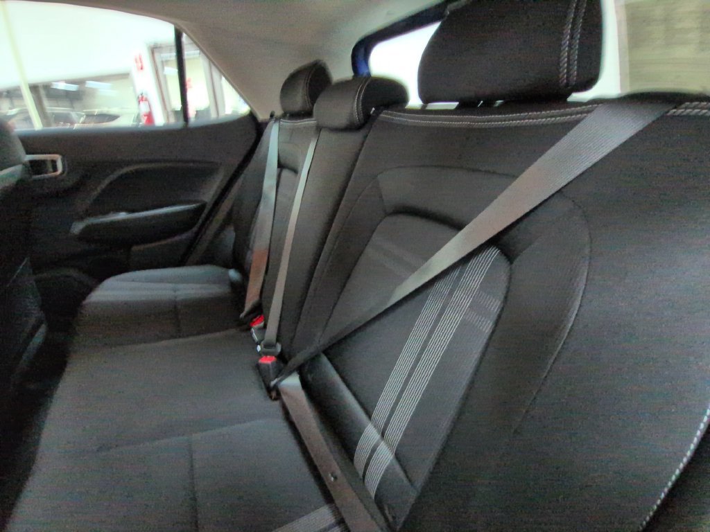 Used 2026 Hyundai Venue SEL FWD image 25