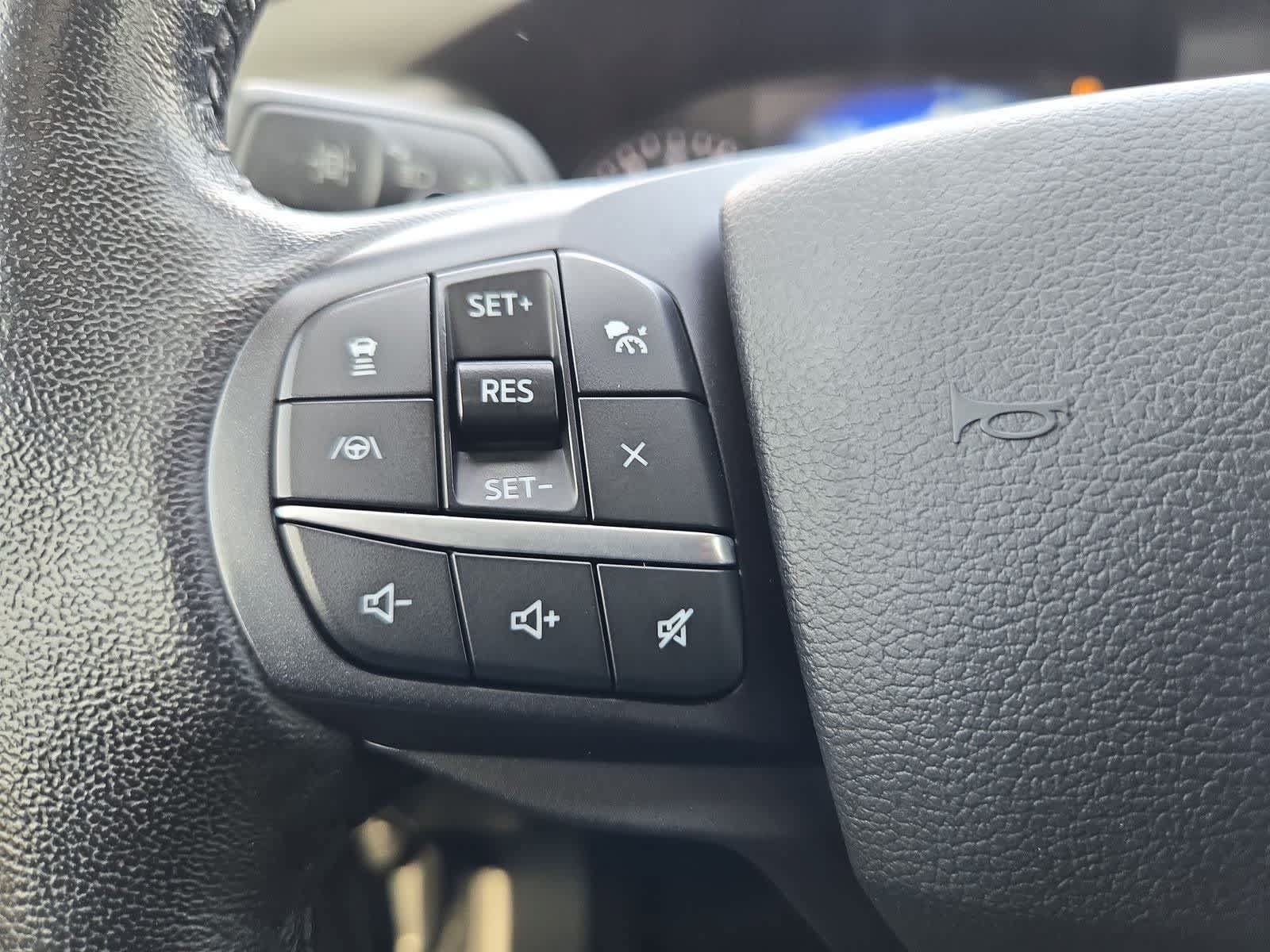 Used 2020 Ford Explorer XLT w/ Equipment Group 202A RWD image 22