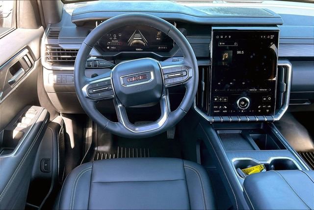 Used 2024 GMC Acadia Elevation w/ Luxury Package image 8