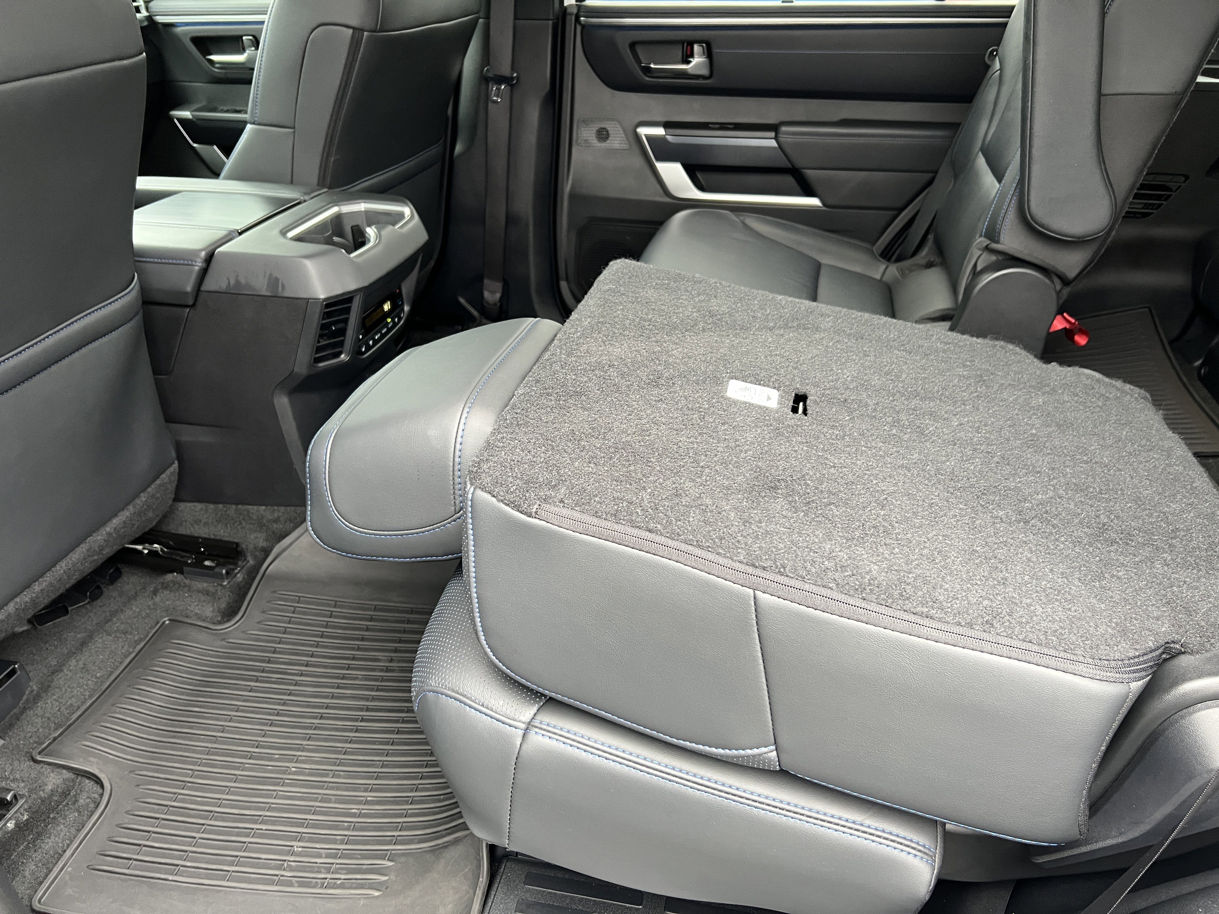 Used 2024 Toyota Sequoia Platinum image 16