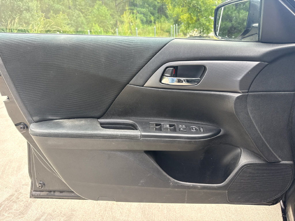 Used 2014 Honda Accord LX image 13